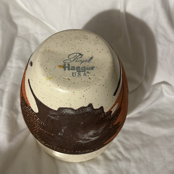 Royal Haeger Pottery Earthwrap crackle vase 5.5” tall brown rust - Picture 4 of 4